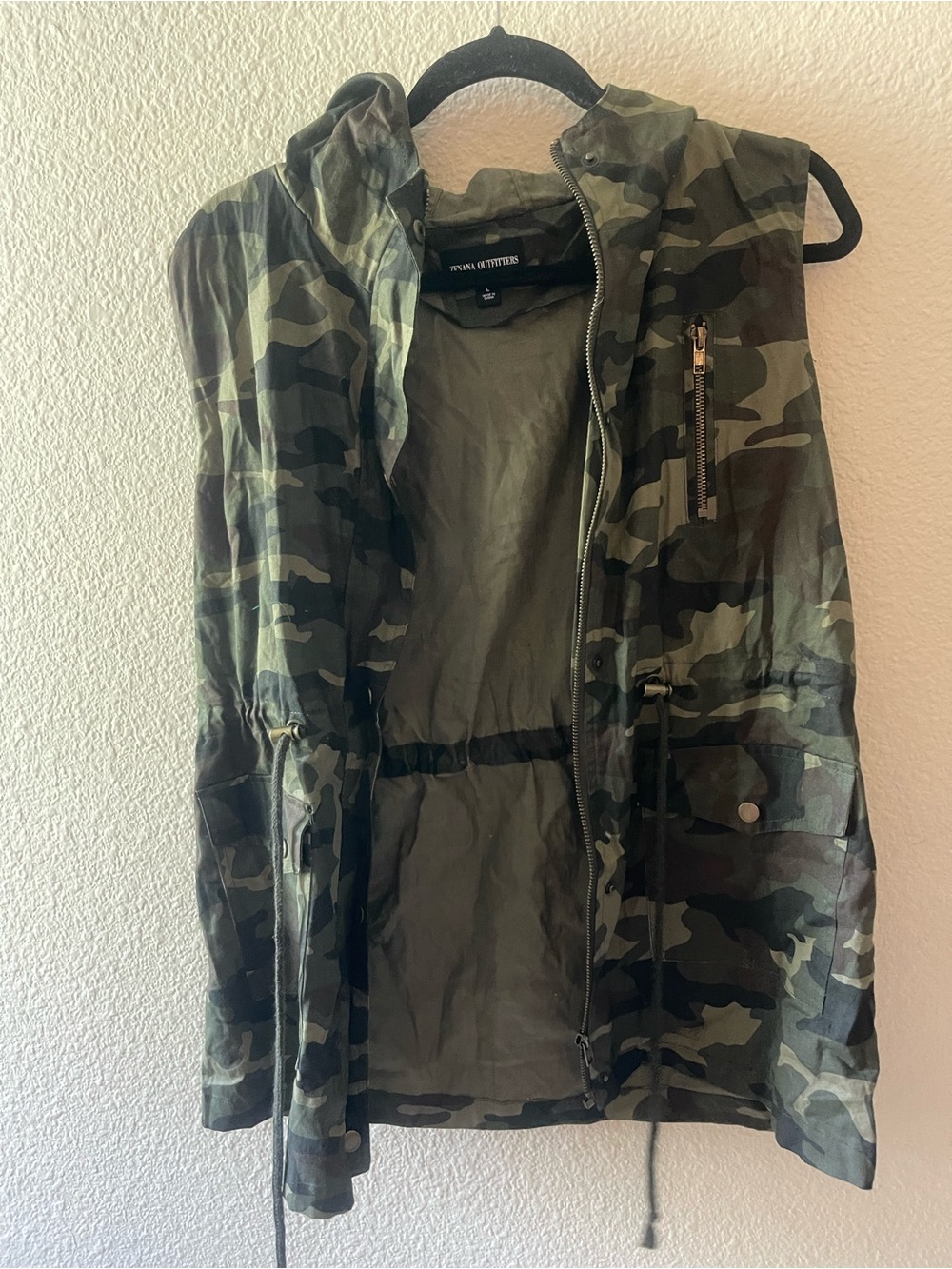 Zenana Outfitters Camouflage Utility Field Vest - Olive Camo